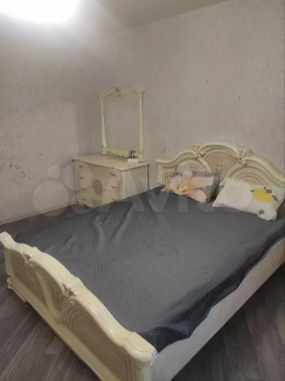 Комната 17 м в 3-к., 8/9 эт. - Фото 1
