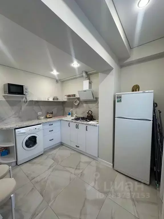1-к кв. Ставропольский край, Кисловодск ул. Крутая дорога, 17 (35.0 м) - Фото 0