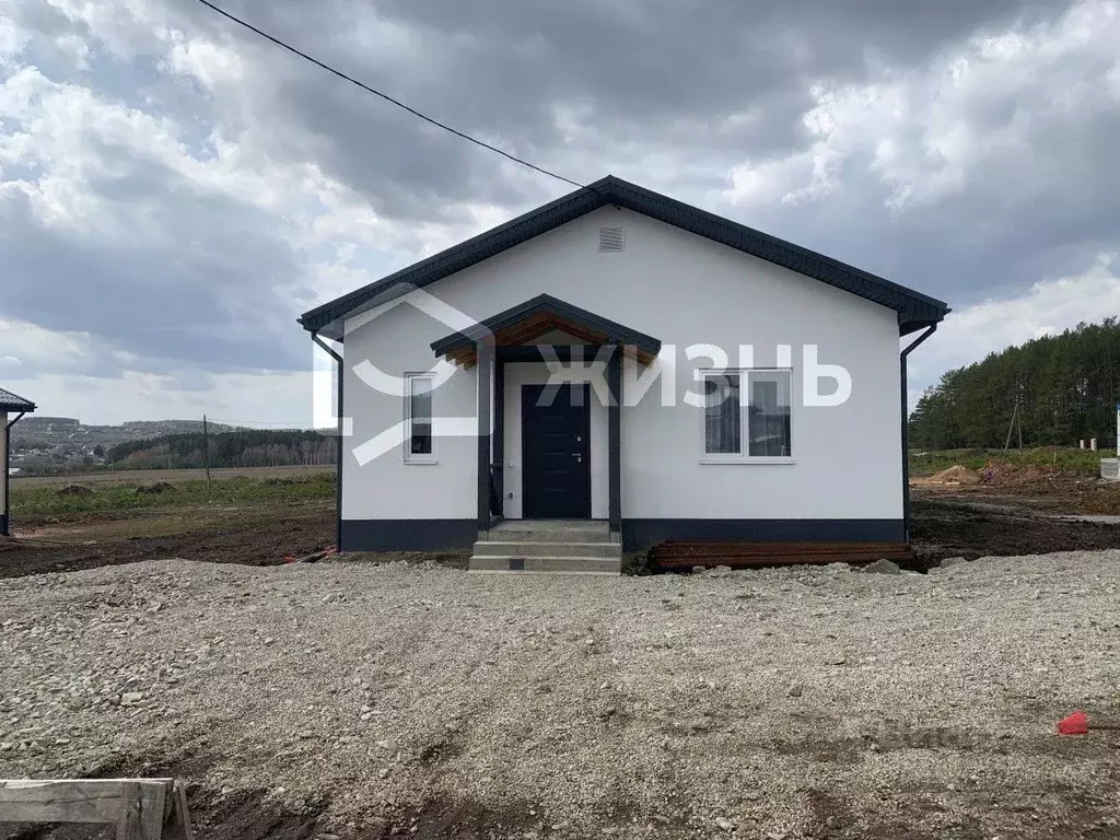 Дом в Свердловская область, Сысертский городской округ, д. Ключи  (90 ... - Фото 1