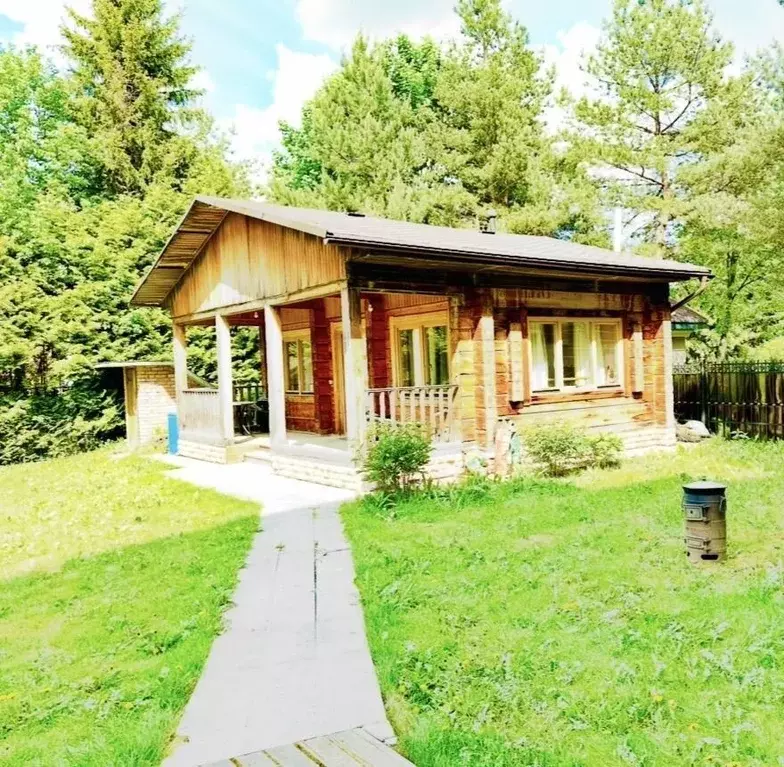 Дом в Московская область, Красногорск городской округ, с. ... - Фото 1