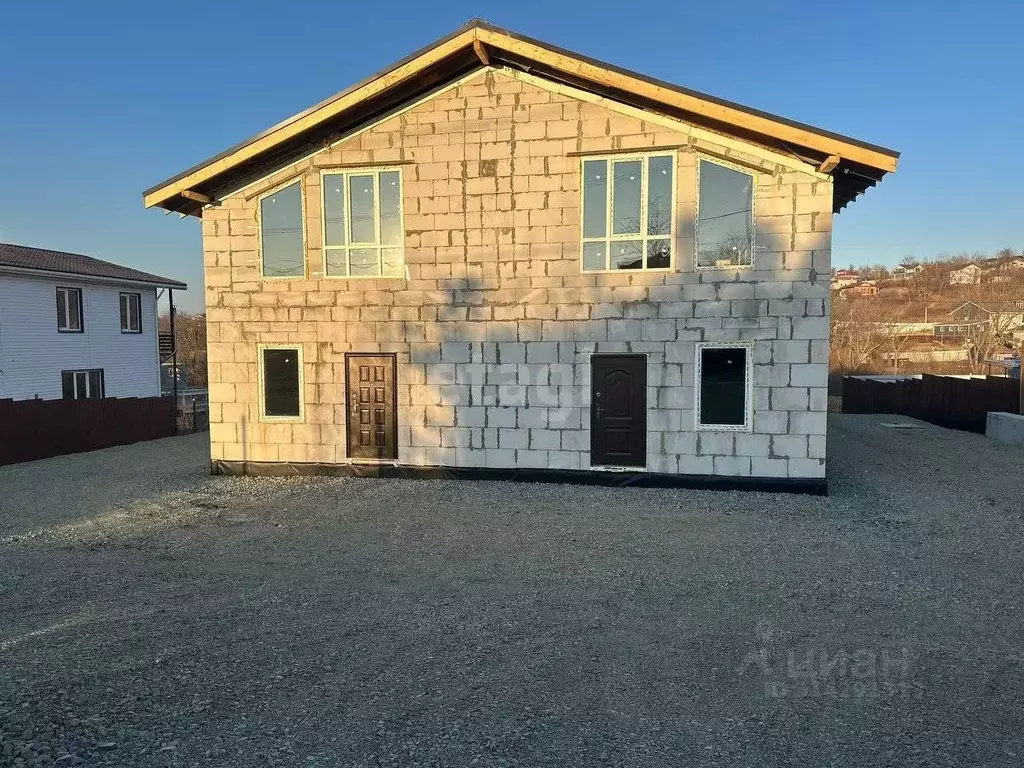 Дом в Приморский край, Артем Дубрава СТ, 66 (254 м) - Фото 0