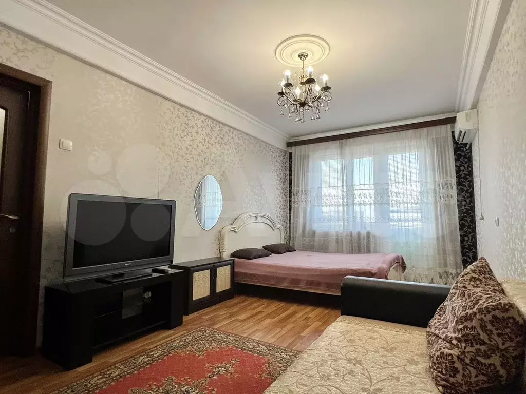 1-к. квартира, 50 м, 8/10 эт. - Фото 0