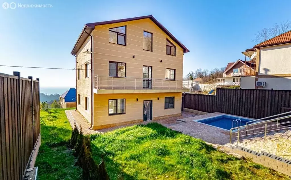 Дом в Сочи, микрорайон КСМ, улица Труда, 33/2 (220 м) - Фото 0