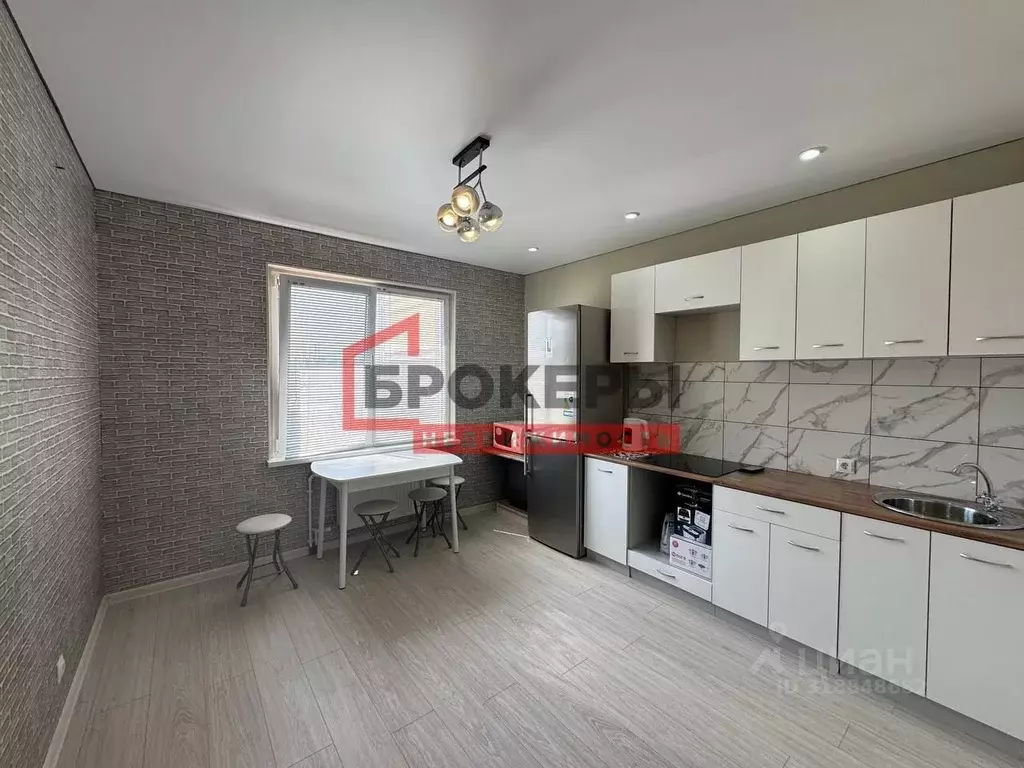 2-к кв. Севастополь ш. Лабораторное, 33Бк1 (62.0 м) - Фото 0