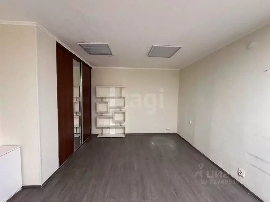 Офис в Белгородская область, Белгород ул. Губкина, 15в (50 м) - Фото 1