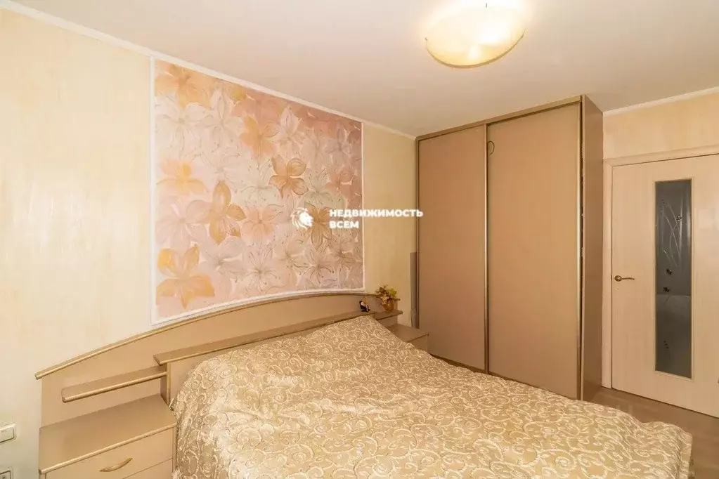 3-к кв. Челябинская область, Челябинск ул. Южный Бульвар, 9 (66.4 м) - Фото 2