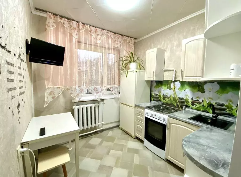 1-к. квартира, 31 м, 5/5 эт. - Фото 1