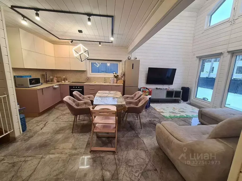 Коттедж в Московская область, Ленинский городской округ, д. Малое ... - Фото 1