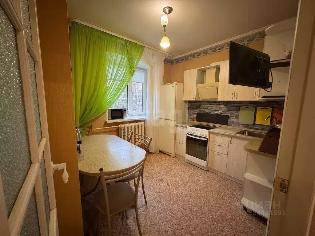 1-к кв. Ульяновская область, Ульяновск Киевский бул., 15 (41.0 м) - Фото 0