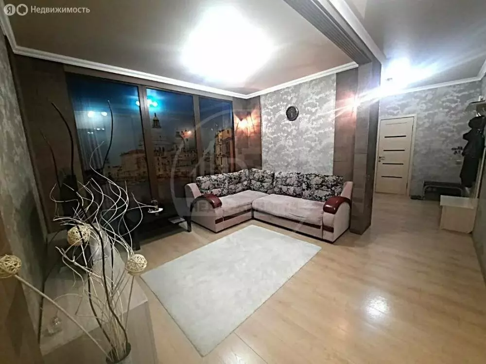 4-комнатная квартира: Батайск, улица Северная Звезда, 10 (100 м) - Фото 0
