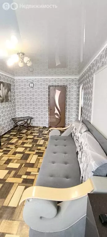 2-комнатная квартира: Октябрьский, 21-й микрорайон, 6 (44 м) - Фото 1