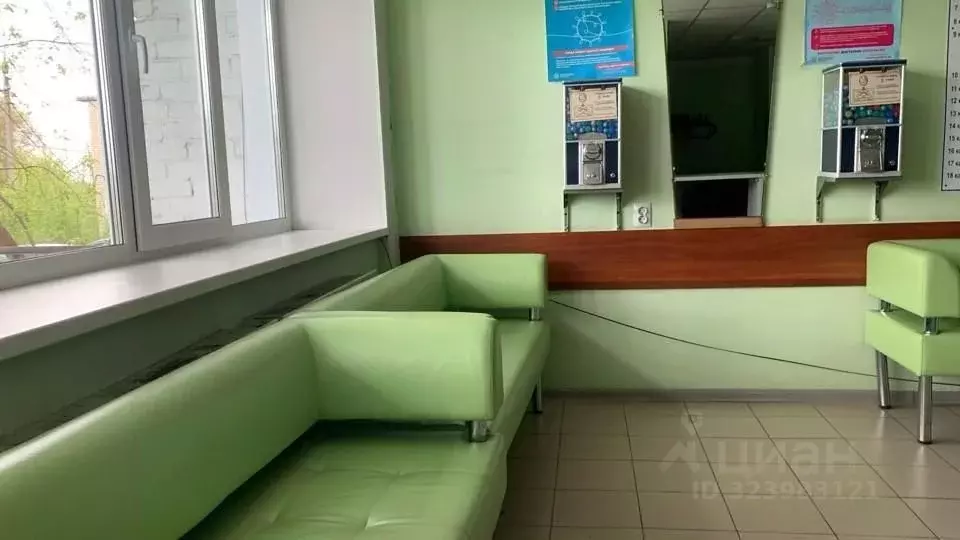 Помещение свободного назначения в Свердловская область, с. Байкалово ... - Фото 1