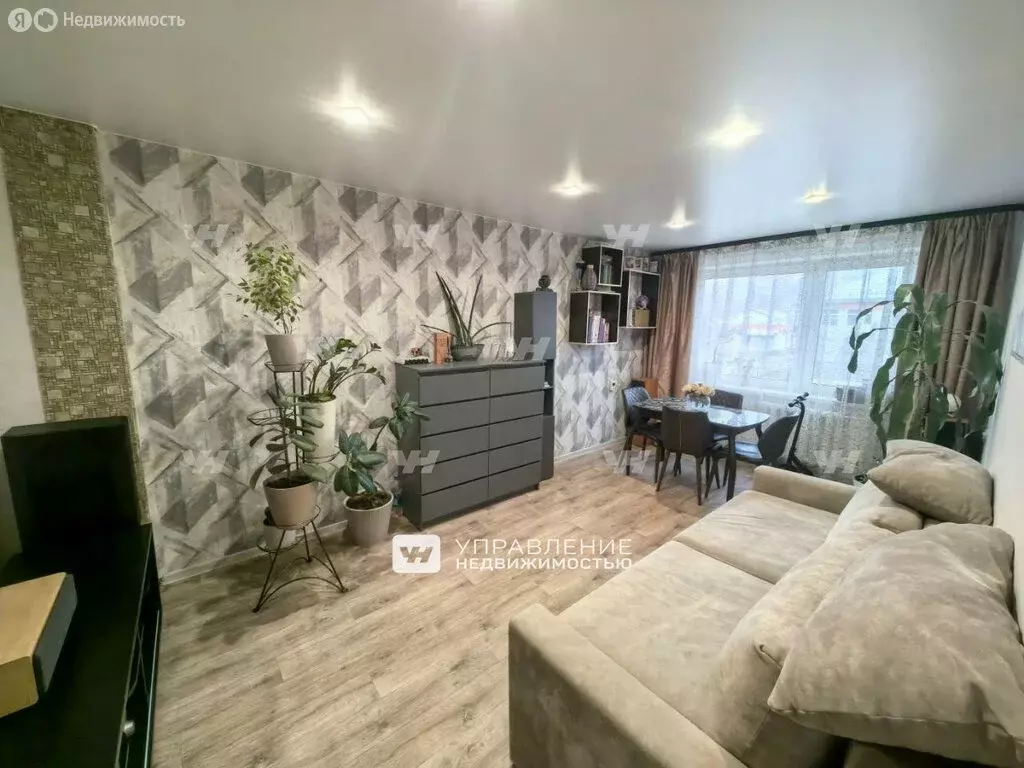 3-комнатная квартира: Южно-Сахалинск, проспект Мира, 249 (61.1 м) - Фото 2