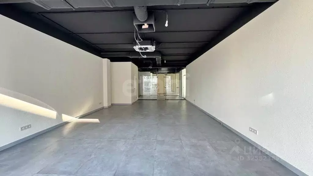 Помещение свободного назначения в Краснодарский край, Геленджик ул. ... - Фото 1