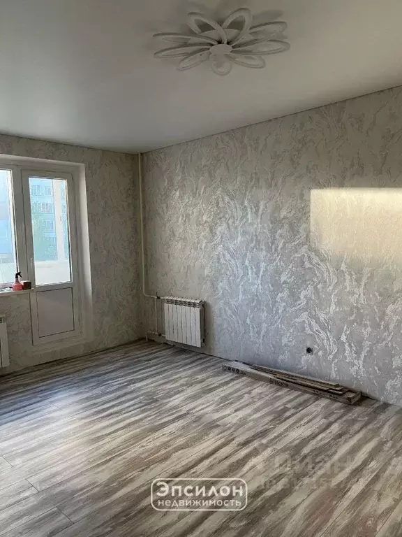 1-к кв. Курская область, Курск просп. Вячеслава Клыкова, 82 (38.56 м) - Фото 1