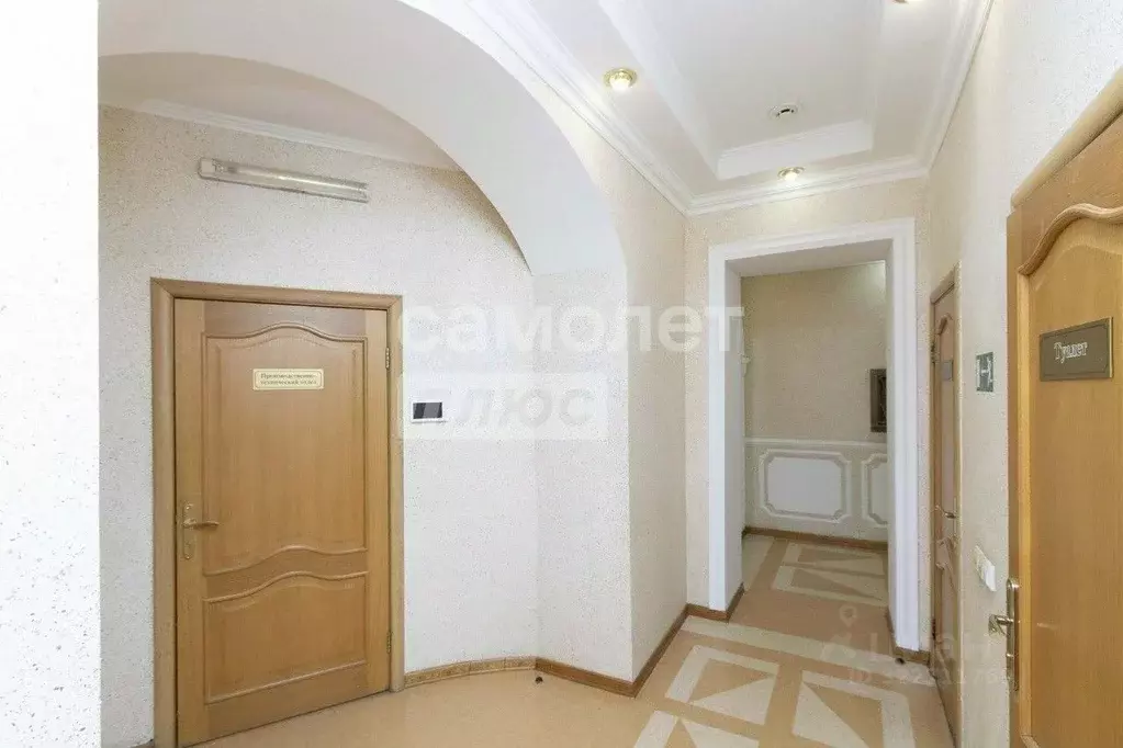 Офис в Тюменская область, Тюмень ул. Орджоникидзе, 11 (334 м) - Фото 1