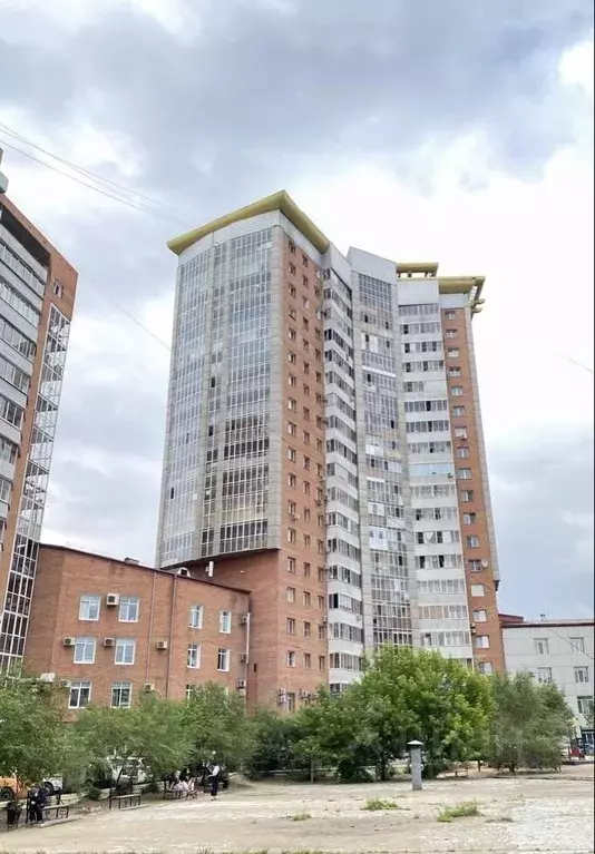 3-к кв. Бурятия, Улан-Удэ ул. Смолина, 54Б (100.0 м) - Фото 1