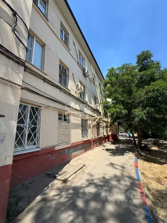 3-к кв. Астраханская область, Астрахань ул. Адмирала Нахимова, 119 ... - Фото 0