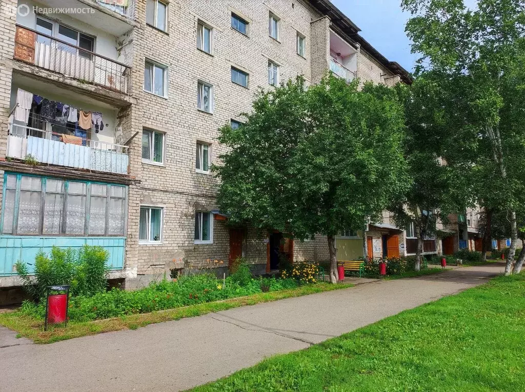 2-комнатная квартира: село Чугуевка, улица Титова, 61 (48.1 м) - Фото 1