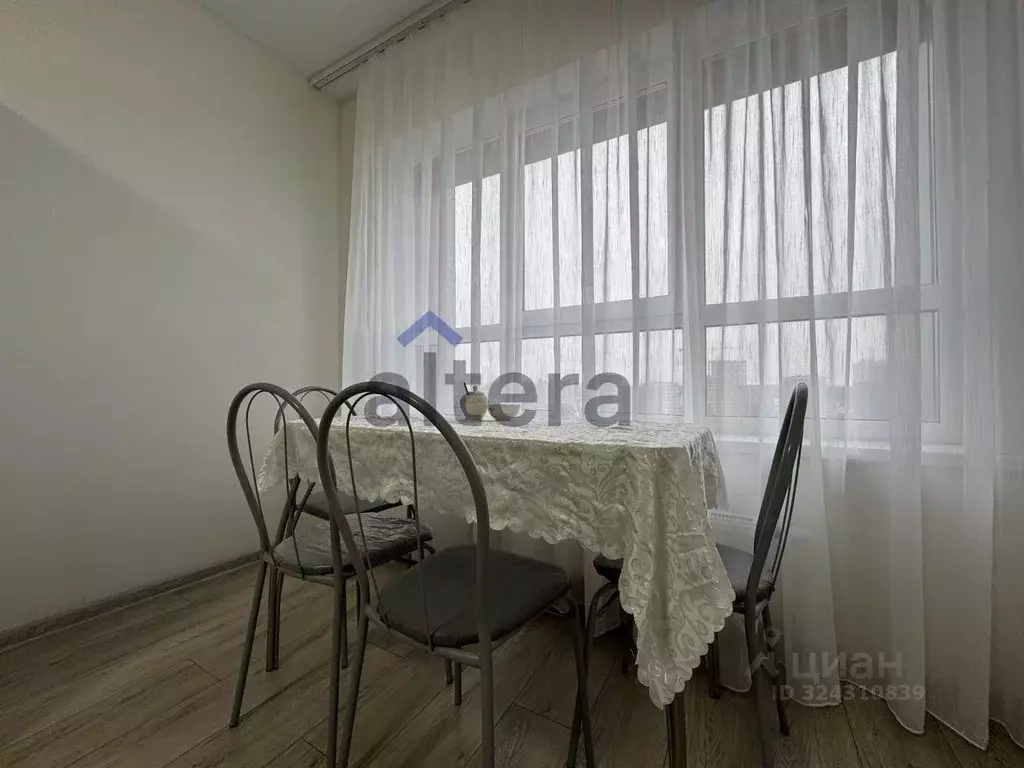 2-к кв. Татарстан, Казань ул. Рауиса Гареева, 105Б (50.0 м) - Фото 2