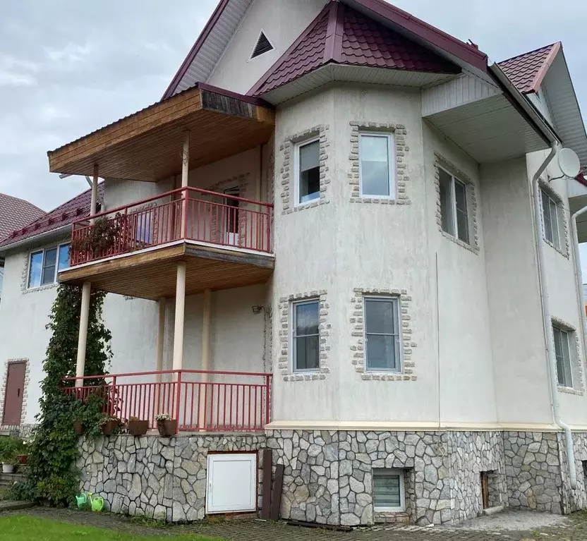 Коттедж в Алтай, Горно-Алтайск ул. Каташа (267 м) - Фото 1