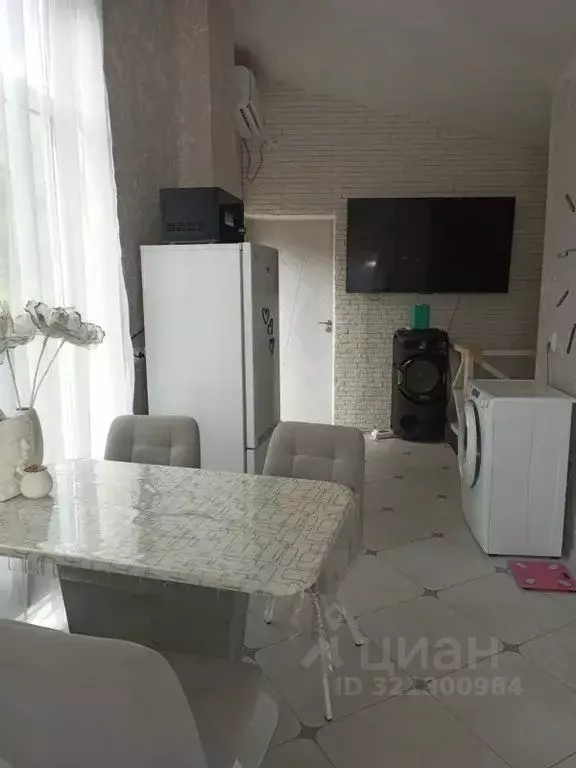 1-к кв. Крым, Ялта муниципальный округ, Симеиз пгт ул. Михаила ... - Фото 0