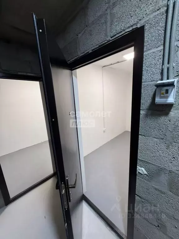 Офис в Калмыкия, Элиста 9-й мкр, 53 (6 м) - Фото 1