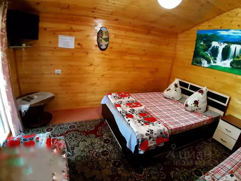 Комната Краснодарский край, Геленджик ул. Энгельса, 1 - Фото 0