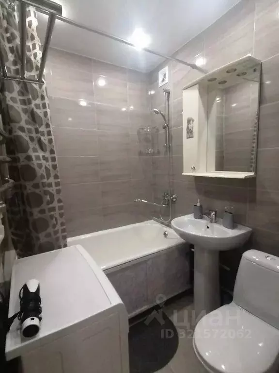 2-к кв. Архангельская область, Коряжма ул. Космонавтов, 6 (43.0 м) - Фото 2