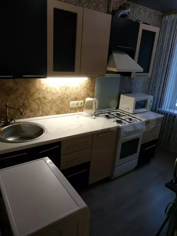 2-к. квартира, 50 м, 7/10 эт. - Фото 1