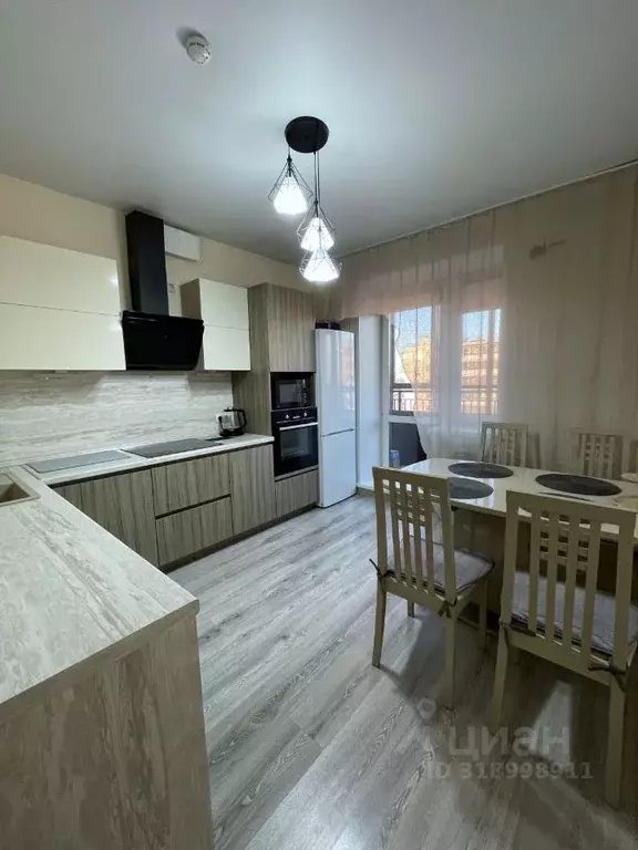 2-к кв. Красноярский край, Красноярск ул. Апрельская, 4 (55.4 м) - Фото 0