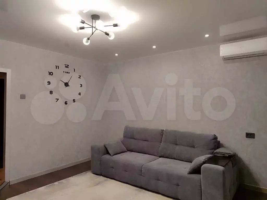 1-к. квартира, 40 м, 9/10 эт. - Фото 0