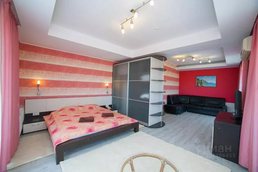 Комната Крым, Судак ш. Курортное, 3 (40.0 м) - Фото 1