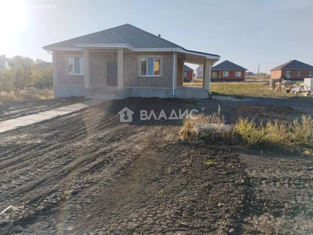 Дом в посёлок Комсомольский, Лучистая улица (132.3 м) - Фото 1