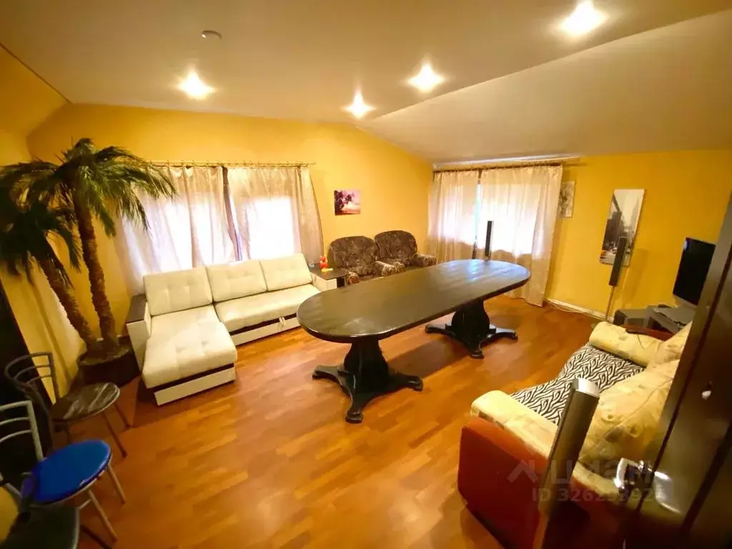 Дом в Ленинградская область, Коммунар г. Гатчинский муниципальный ... - Фото 1