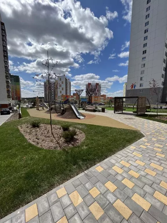 2-к кв. Кировская область, Киров ул. Ивана Попова, 87 (59.0 м) - Фото 1