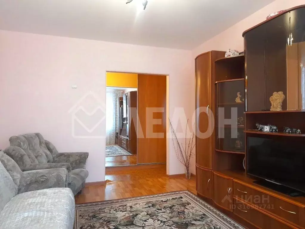 3-к кв. Омская область, Омск ул. Николая Кузнецова, 12 (63.0 м) - Фото 1