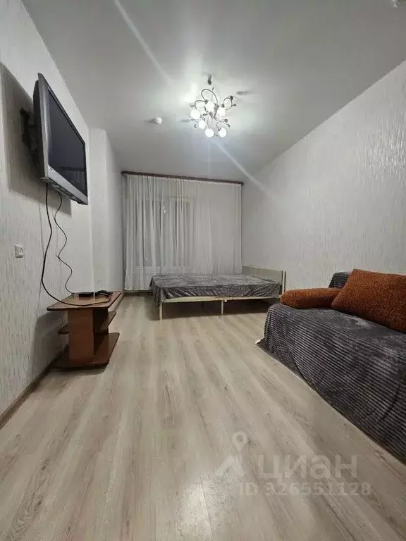 1-к кв. Пермский край, Пермь ул. Революции, 48Б (38.0 м) - Фото 1