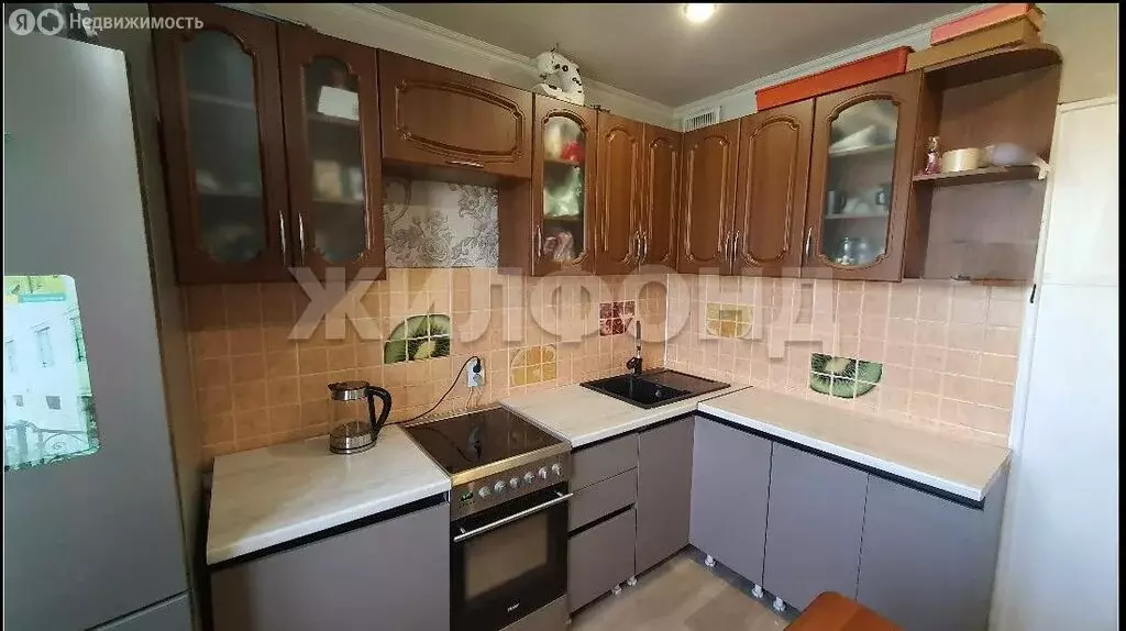 2-комнатная квартира: Абакан, улица Маршала Жукова, 3 (54 м) - Фото 2