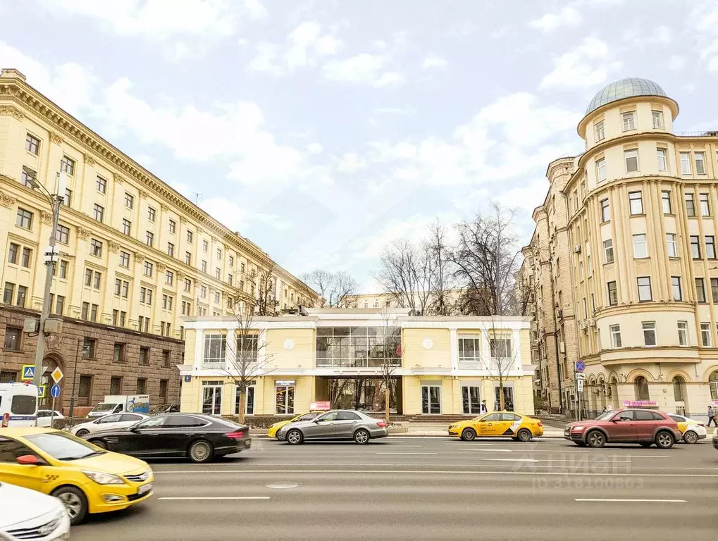 Торговая площадь в Москва Большая Садовая ул., вл6-8 (27 м) - Фото 1