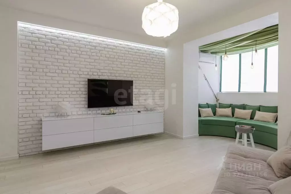 2-к кв. Тюменская область, Тюмень Харьковская ул., 59/4 (88.1 м) - Фото 1