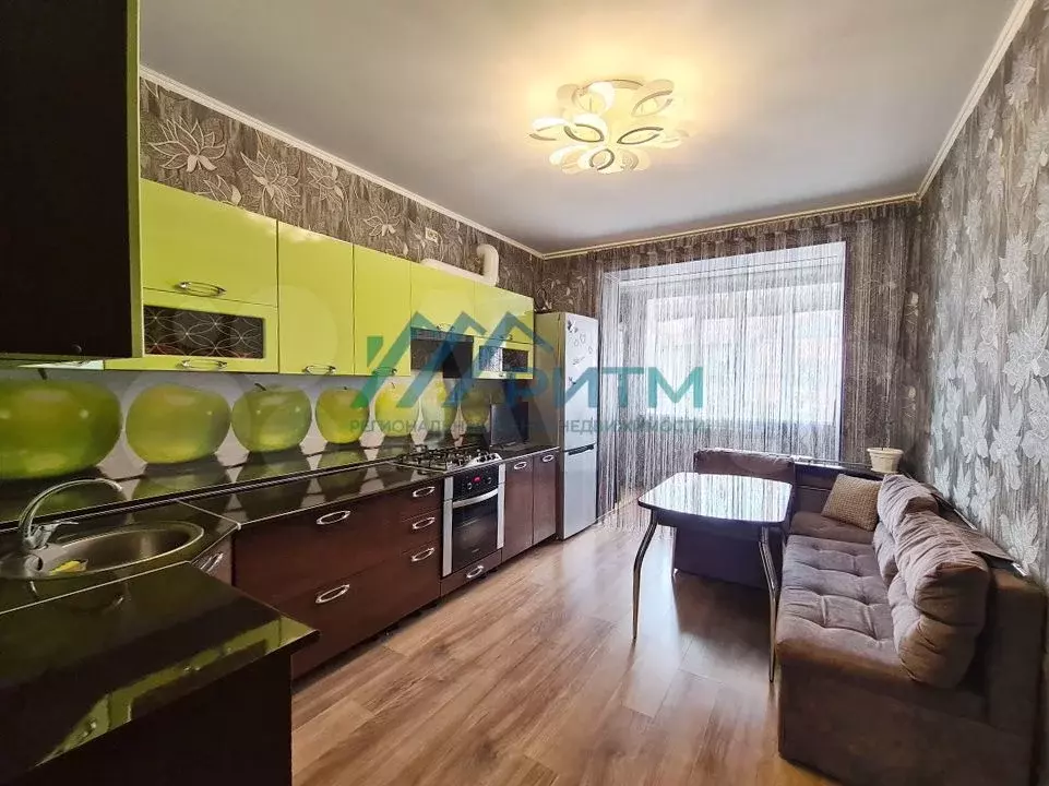 2-к. квартира, 58 м, 3/3 эт. - Фото 0