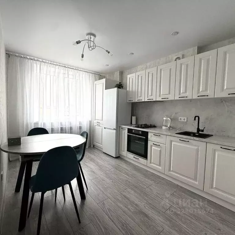 1-к кв. Волгоградская область, Волгоград ул. Иссы Плиева, 6Б (38.0 м) - Фото 1