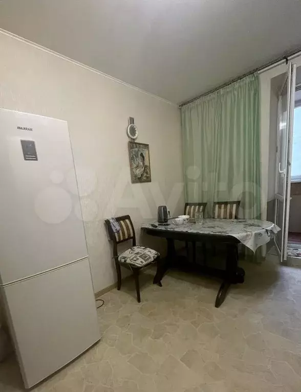 2-к. квартира, 60 м, 4/10 эт. - Фото 1