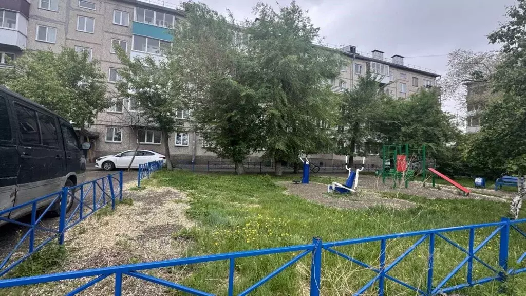3-к кв. Хакасия, Абакан ул. Чертыгашева, 42 (56.5 м) - Фото 0