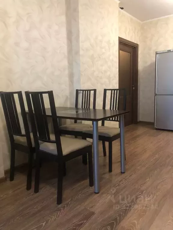 2-к кв. Свердловская область, Екатеринбург ул. Самолетная, 33 (55.0 м) - Фото 1