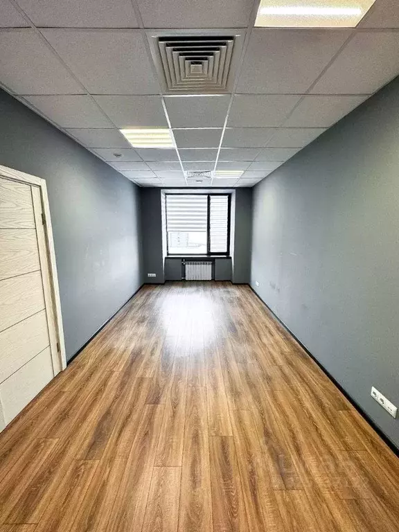 Офис в Саратовская область, Саратов ул. Имени Н.Г. Чернышевского, ... - Фото 1