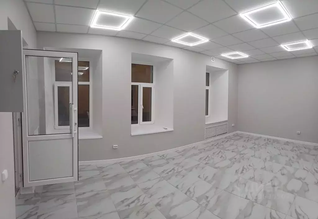 Помещение свободного назначения в Санкт-Петербург 18-я Васильевского ... - Фото 1