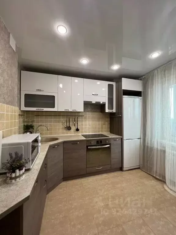 1-к кв. Кировская область, Киров ул. Ленина, 185 (50.0 м) - Фото 2