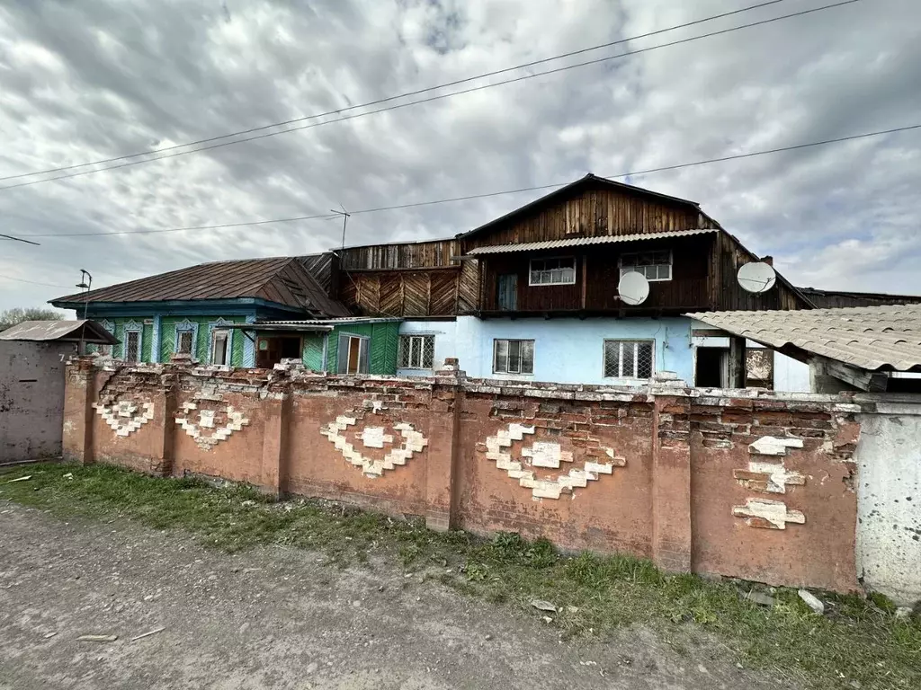 Дом в Кемеровская область, Новокузнецк Озерная ул., 7 (240 м) - Фото 0